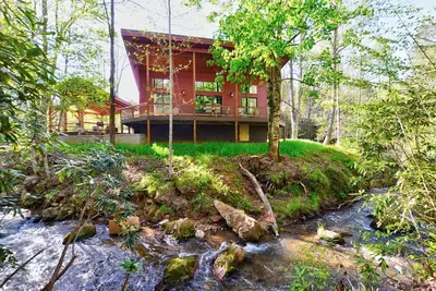 Image de Rushing Waters Cabin