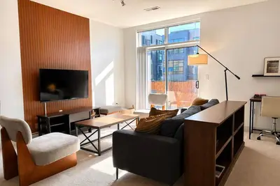 Image de Third Ward Apt Near Summerfest with Gym and Balcony