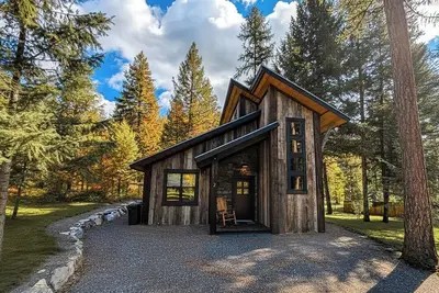Image de Bison Ridge Cabin #2 | Pet Friendly | 3br Getaway w/ Hot Tub, Fire Pit & Grill | Sleeps 8!