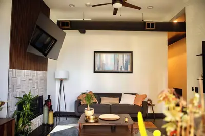 Image de Bronzeville Bohemian Loft