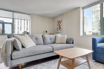 Image de Blueground | Near North, pool, nr Chicago River