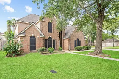 Image de Great Location, Spacious, Covered Pergola, Pool Table, Games 3, 343 sqft Spaces