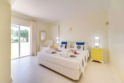 Image de Luxury Albufeira Villa w/ Private Pool, Garden, Bbq & Steps from the Beach