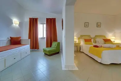 Image de Private 2br in Sunrise Beach Villa with Pool, Garden, Bbq & Walk to the Beach