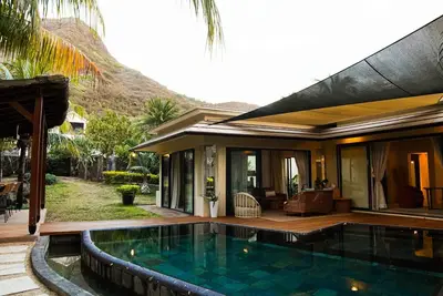 Image de Black River Boho-Chic Villa • Pool & Workspace