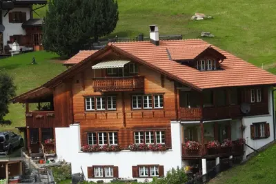 Image de Cozy vacation apartment in the beautiful Sertig valley. Apartment in apartment building