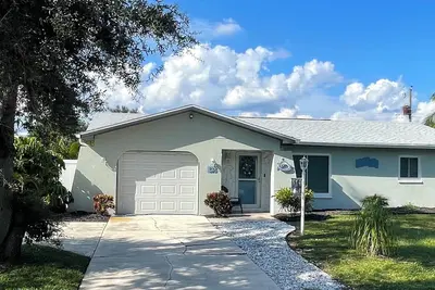 Image de The Sea Turtle Inn. . . Serene 2-bedroom 2 bath pool house in Venice