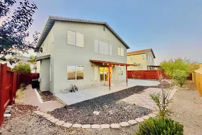 Image de Bright Sparks Hideaway/5 Bedrooms/3 Bathrooms/Sleeps 23