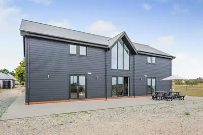 Image de 5 chambres à coucher à Althorne