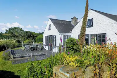 Image de 2 chambres à coucher à St Just in Roseland