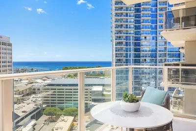 Image de Sky Ala Moana Luxury Getaway with Ocean-City Views & Amazing Resort Amenities