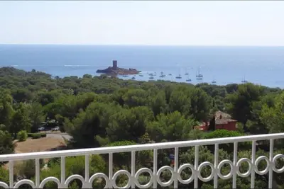 Image de Cap Esterel Le Hameau - Appartement calme, magnifique vue mer