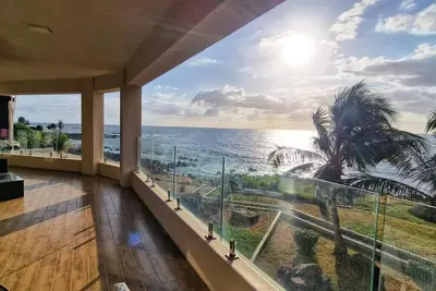Image de Relax in this Oceanside Apartment with Ac