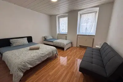 Image de AriProp Zeitz Stone Wall Apartment - 8 guests.