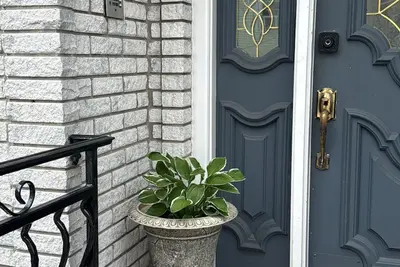 Image de Comfort apartment near Newark Airport with fitness room and Ac in the ironbound.