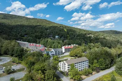 Image de Sugarbush Getaway – Comfortable Studio with Balcony & Value