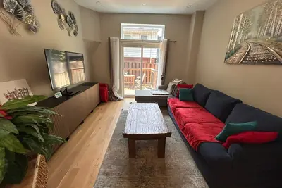 Image de Renovated 2-Bedroom Home Roncesvalles Village, Toronto-Inquire Short Stays