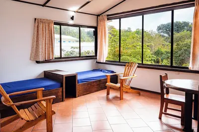 Image de Sunrise in the mountains