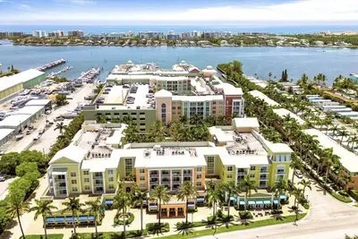 Image de Newly Renovated Luxury 3 Story Townhome on Intracoastal 3 Bed 2. 5 Bath Garage