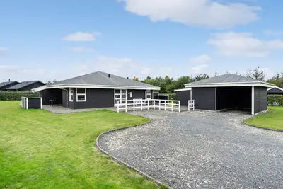 Image de Belle maison à Tarm avec sauna