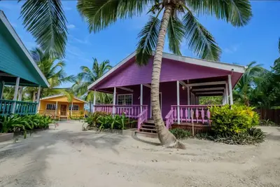 Image de Ariel's Lair: Whimsical Beachfront 1br Casita in Ambergris Caye