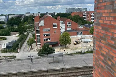 Image de Family Beach Apartment · Near Metro, Shops & Attractions