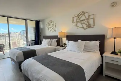 Image de A Clean Homie Getaway! Double Bed Studio /w a View