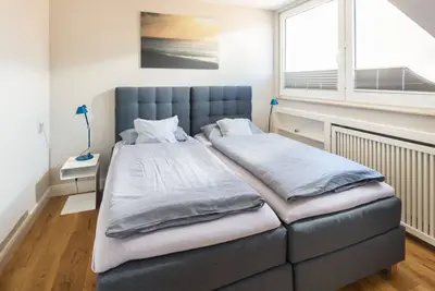 Image de Modern vacation apartment in a prime location with harbor view