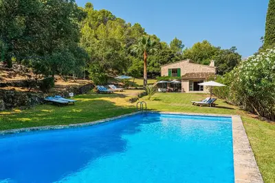 Image de Villa 'Can Perot' avec vue sur la montagne, piscine privée et Wi-Fi
