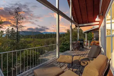 Image de New Listing! Sunset Views | Dover Bay Bungalow Retreat | Private Deck + Bbq