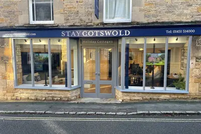 Image de A delightful dog friendly thatched holiday cottage - The Barn by the Ford