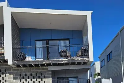 Image de 5 minutes walk to the beach! Alkimos Coastal 3 Bedroom Townhouse