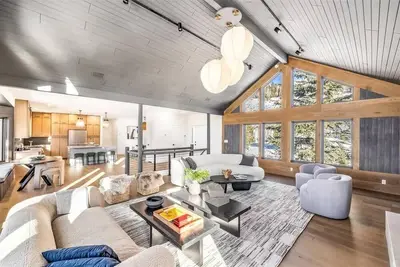 Stay & Play Mountain Dream Retreat!