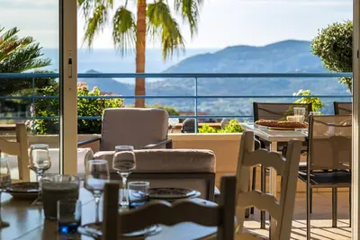 Image de Apt Palais du Grand Duc : votre havre au pied de l'Estérel et de la mer