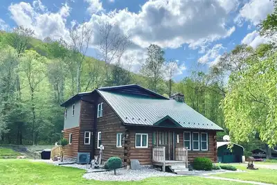 Image de Spacious Cabin Retreat - Ez Boat Parking & Dog Friendly!