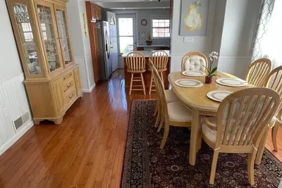 Image de Modern 2br Home in Natrona Hts