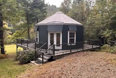 Image de New! YURTime by Buffalo Mountain Getaway