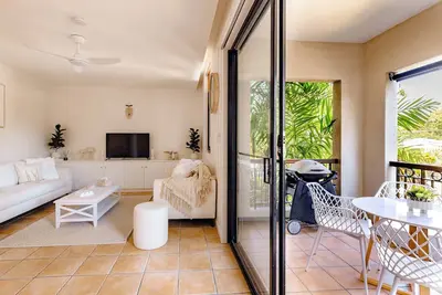 Image de 14 Mediterranean Port Douglas - Near Beach & Town