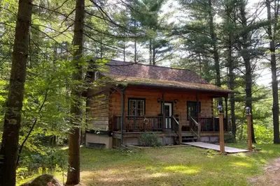 Image de Logcabin in Adk of Fall Foliage and Winter Whiteface / Lake Placid fun
