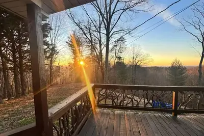 Image de Private 3Acre Mountain Retreat wFireplace. Wildlife, & Stunning Views