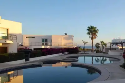 Image de Baja-style villa with private pool, rooftop deck, Ac & 24hr security