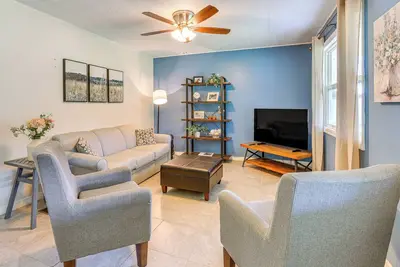 Image de 16 Mi to Wec: Horse-Friendly Home on 5 Acres!