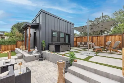 Uncork & Unwind I Sip, Soak & Stroll Downtown Napa