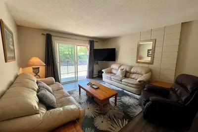 Image de Ski-in-Ski-out-Hot-tub-Adventure-base