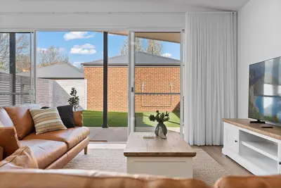 Image de Stunning Seymour - 3 Bed, 2 Bath - Amazing Location!