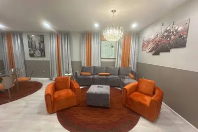 Image de Newark Airport/Prudential center/Nyc suites modern