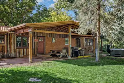 New Listing! Charming Moab Hideaway | Steps from Main Street