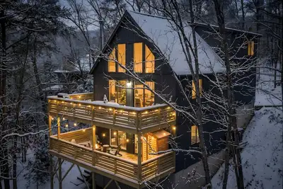 Image de 4bd Cabin Near Bryce Resort - Family Friendly - HotTub - FireTable - Double Deck