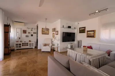 Image de Bright penthouse located in the center of Rincón de la Victoria.