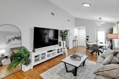 Image de Score Big at Fifa 2026: Full House Stylish Arlington Stay Near the Action!